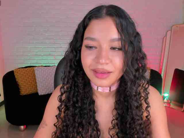 SophieHouston webcam