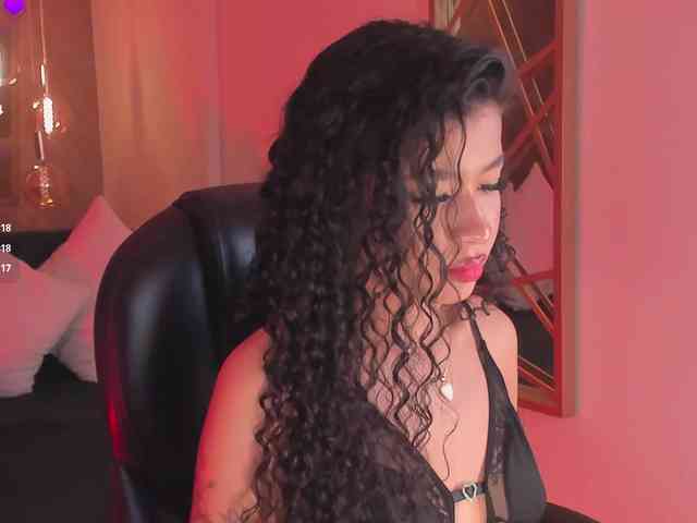SophieHouston webcam