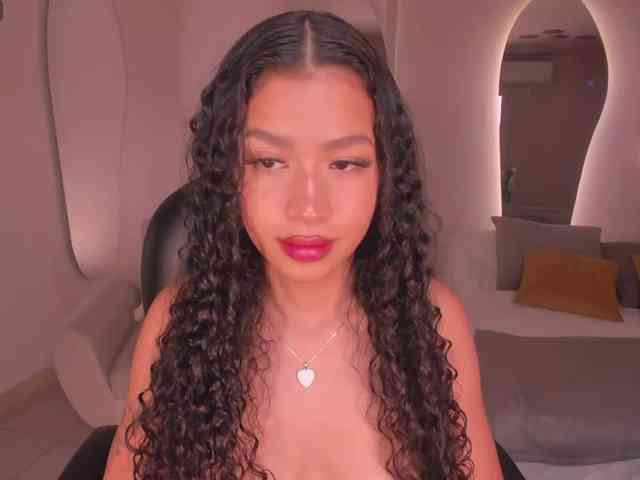 SophieHouston webcam