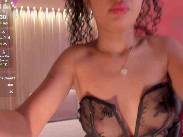 SophieHouston webcam