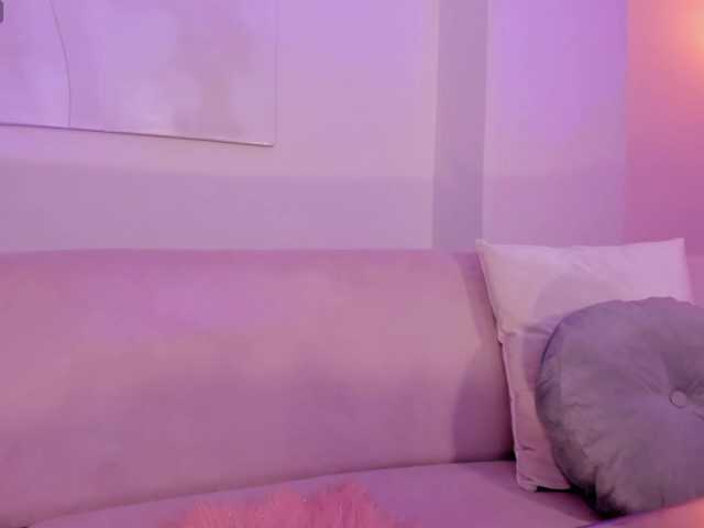 MilaLawrence's BongaCams show and profile