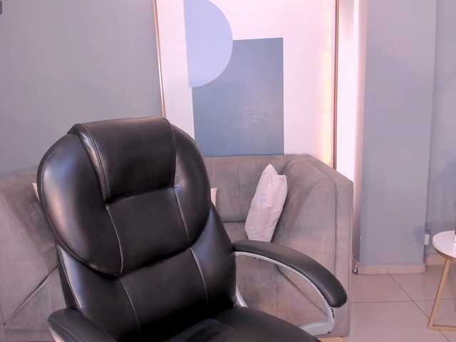 MilaLawrence's BongaCams show and profile