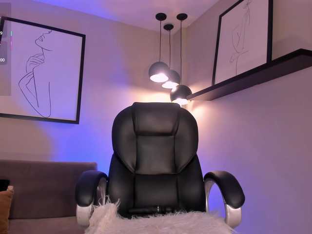 MilaLawrence's BongaCams show and profile