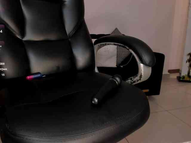 MilaLawrence webcam