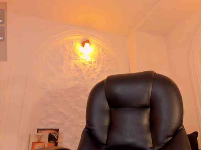 MilaLawrence webcam