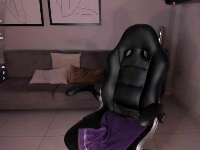 MilaLawrence webcam