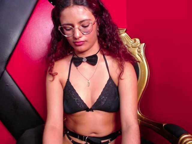  LolaVecassalt chat room