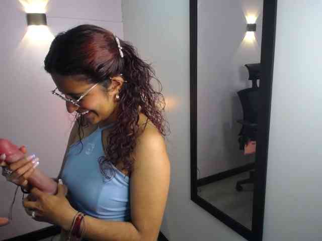 LolaVecassalt webcam