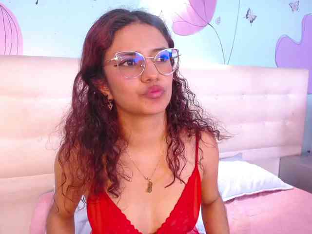 LolaVecassalt webcam