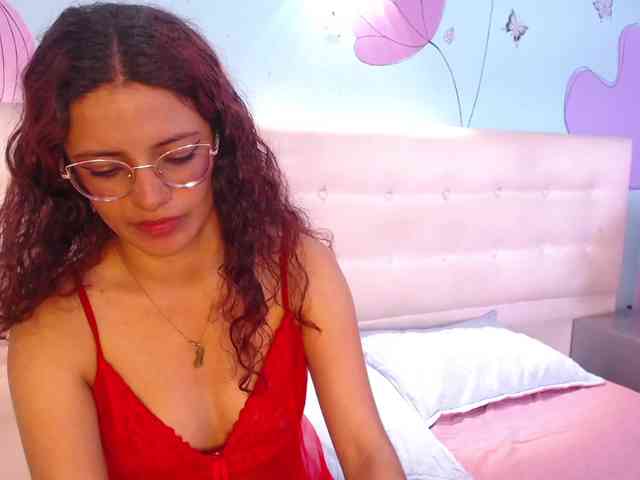 LolaVecassalt webcam