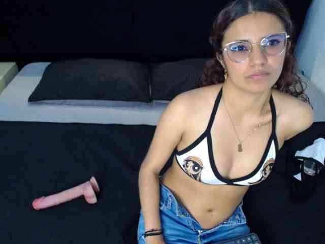 LolaVecassalt webcam