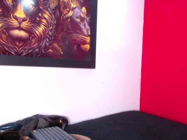 LolaVecassalt webcam
