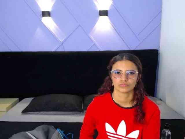 LolaVecassalt webcam