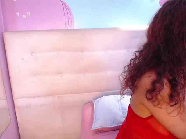 LolaVecassalt webcam