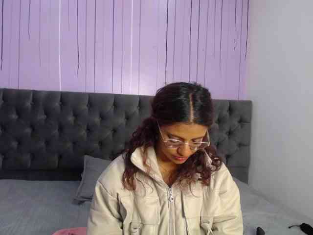 LolaVecassalt webcam
