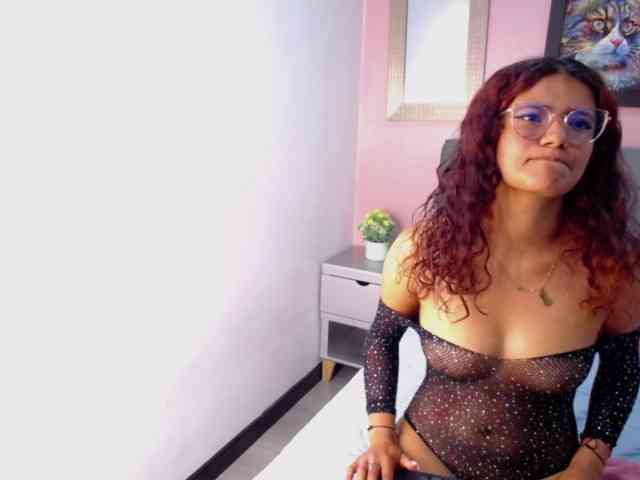LolaVecassalt webcam