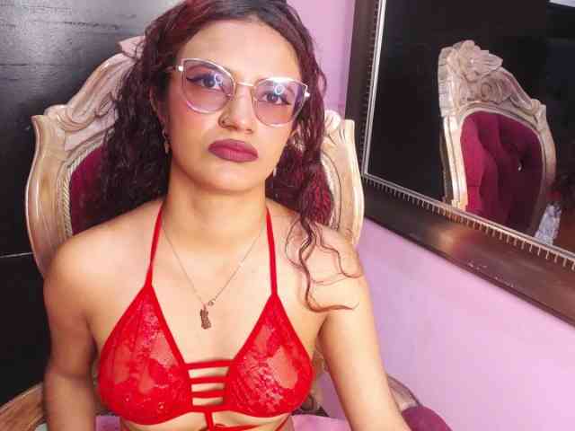 LolaVecassalt webcam