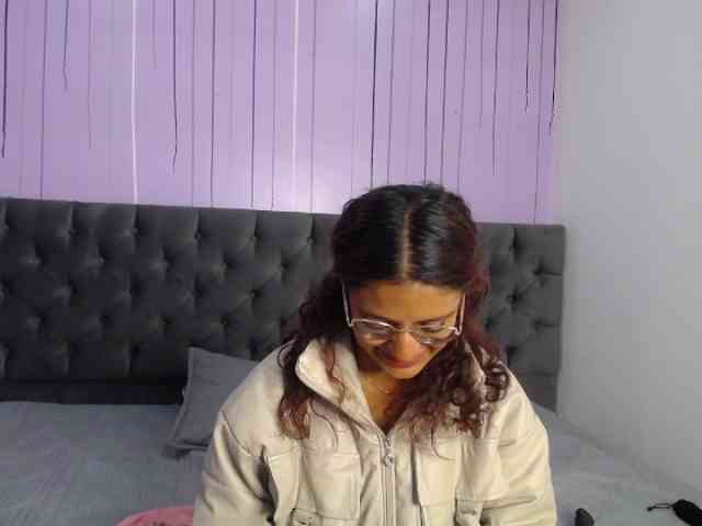 LolaVecassalt webcam