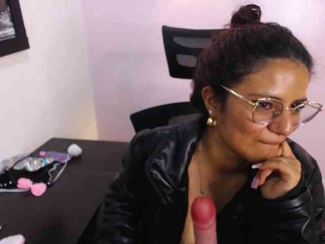 LolaVecassalt webcam