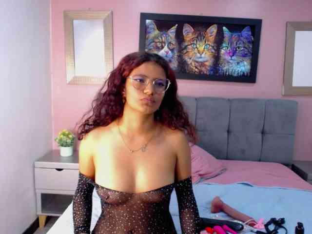 LolaVecassalt webcam