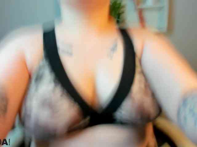 Looly-Rise webcam