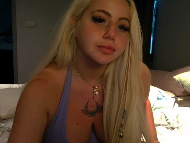 BlondeDollTia from BongaCams is Freechat