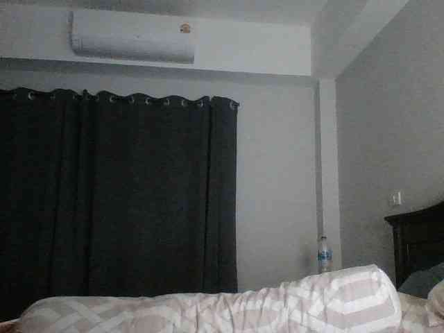 TiaDollDotCom webcam