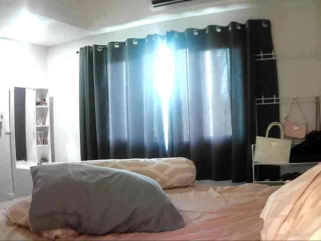 TiaDollDotCom webcam