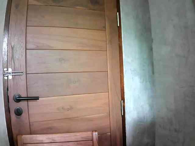 TiaDollDotCom webcam
