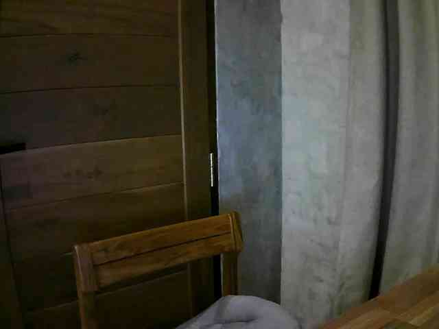 TiaDollDotCom webcam