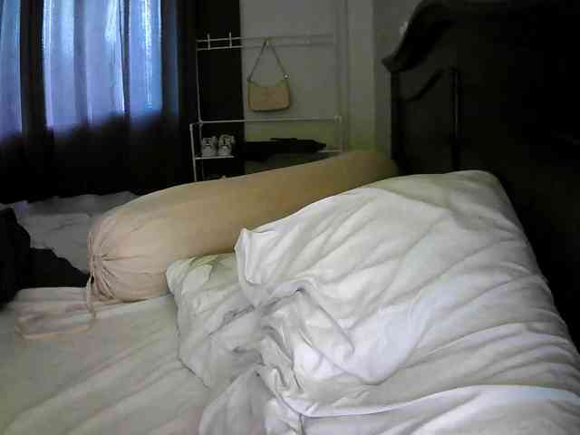 TiaDollDotCom webcam