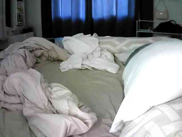 TiaDollDotCom webcam