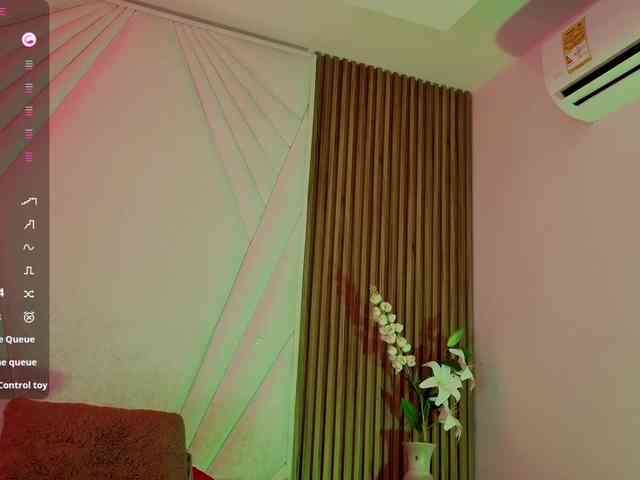 Lilithmorningstar webcam
