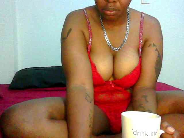 Sweetass24 webcam