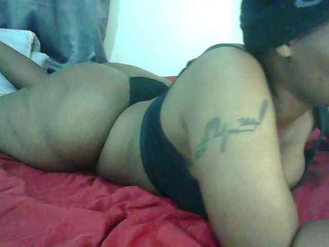 Sweetass24 webcam