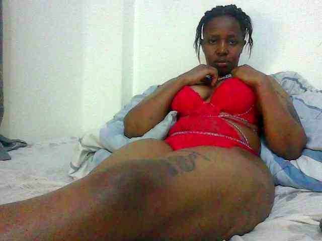 Sweetass24 webcam