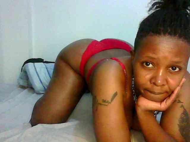 Sweetass24 webcam