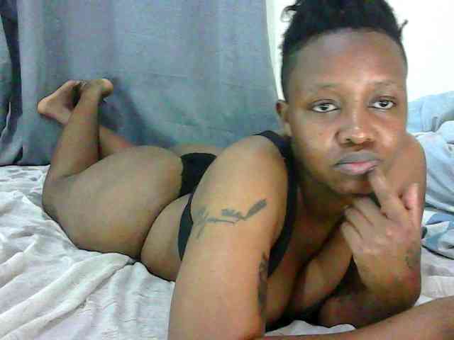 Sweetass24 webcam