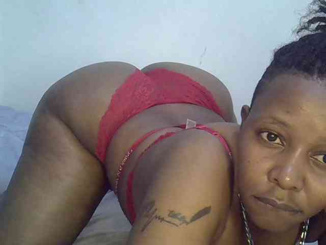 Sweetass24 webcam