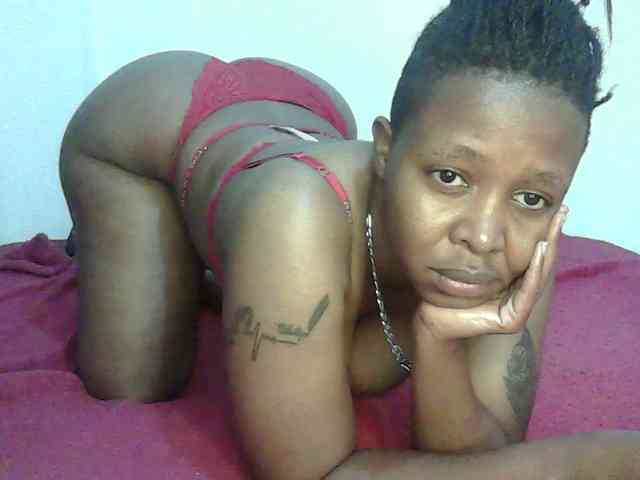 Sweetass24 webcam