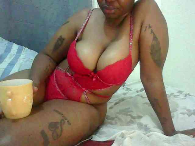 Sweetass24 webcam