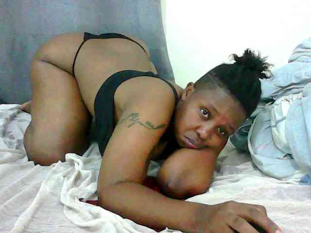 Sweetass24 webcam