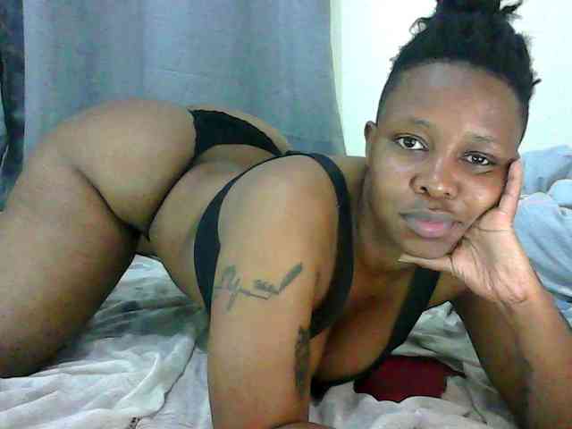 Sweetass24 webcam