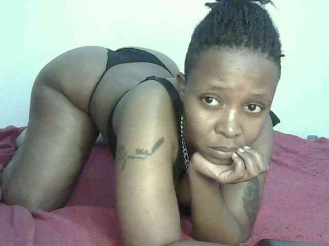 Sweetass24 webcam