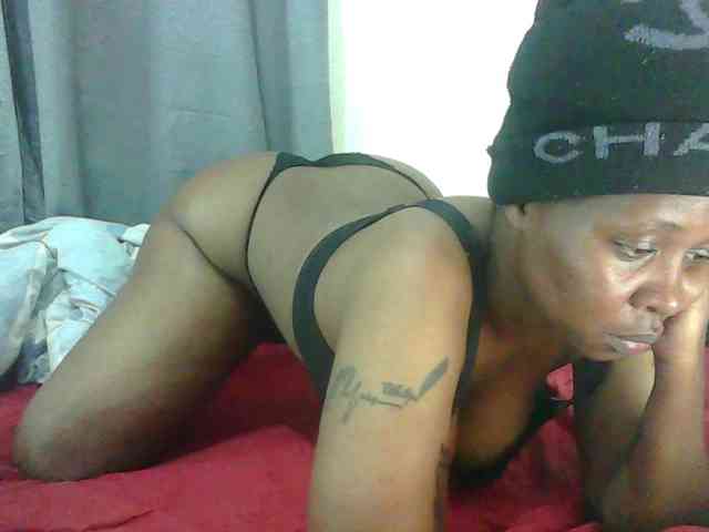 Sweetass24 webcam