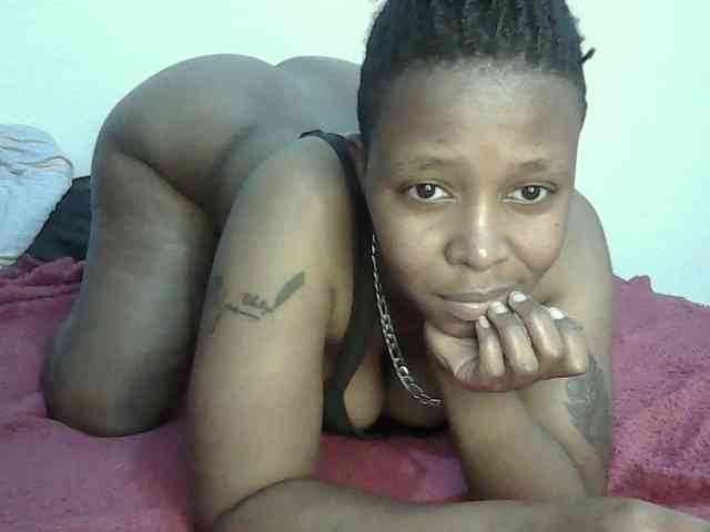 Sweetass24 webcam