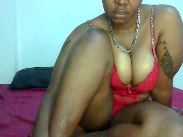 Sweetass24 webcam
