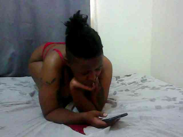 Sweetass24 webcam