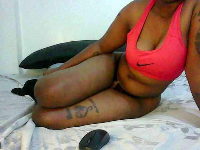 Sweetass24 webcam