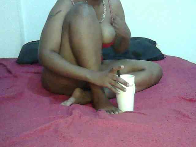 Sweetass24 webcam